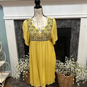 Velzera Mustard Top with Metallic Details